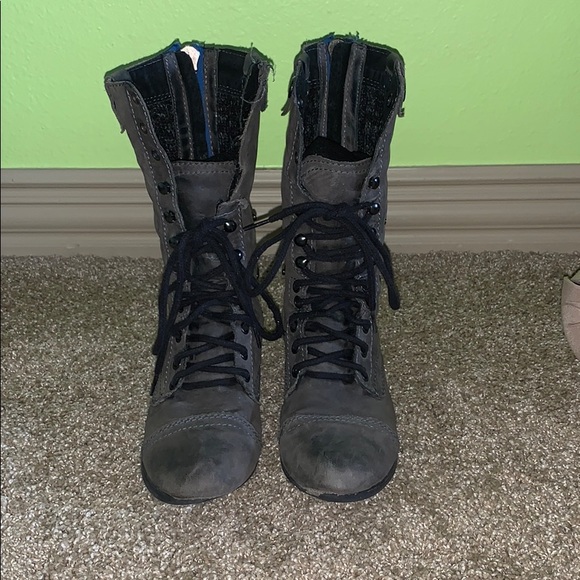 Steve Madden combat boots - Picture 2 of 6